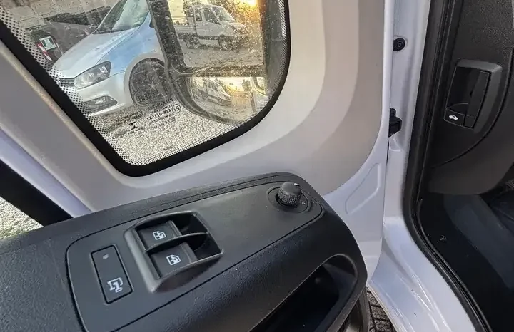 
								Fiat Ducato Panorama 9 Posti full									