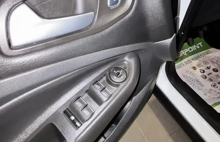 
								Ford Kuga II 2017 1.5 tdci Titanium s full									