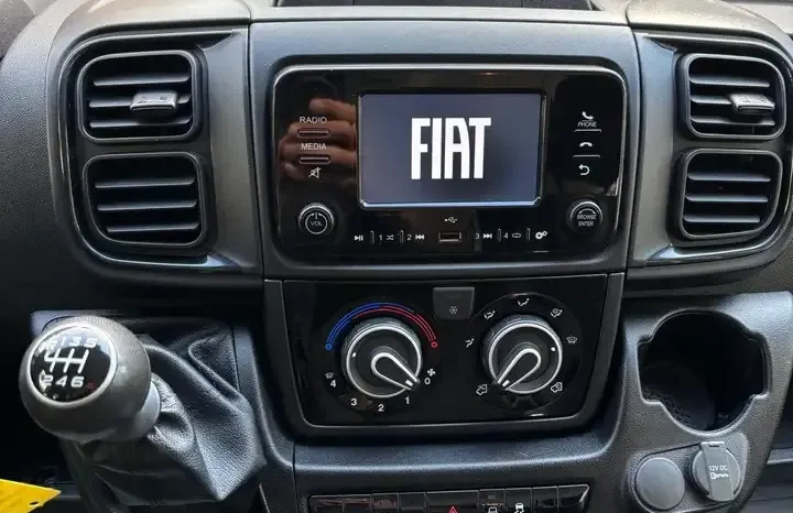 
								Fiat Ducato Panorama 9 Posti full									