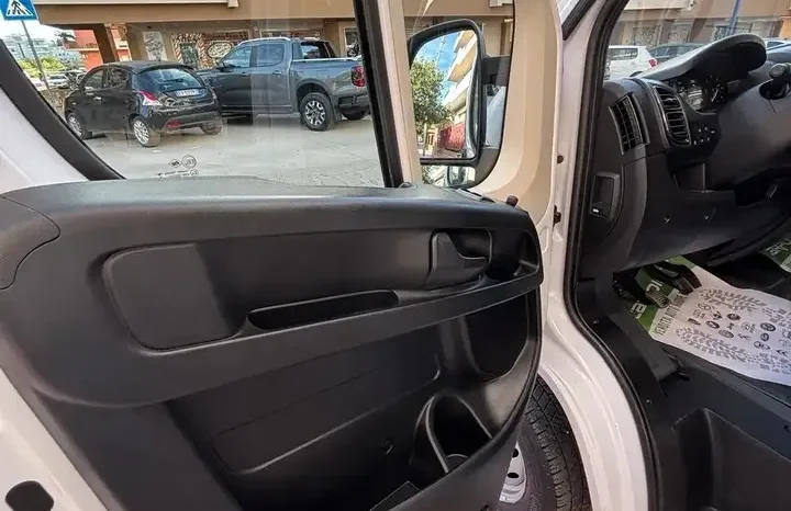 
								Fiat Ducato Panorama 9 Posti full									