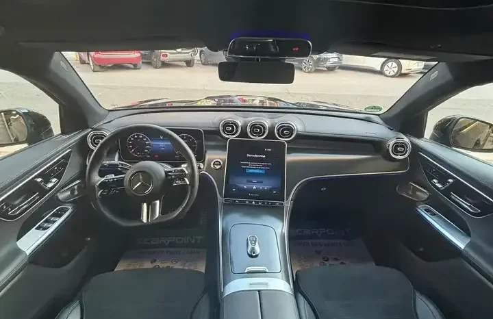 
								Mercedes-Benz GLC 300d AMG Line Premium Plus 4matic auto full									