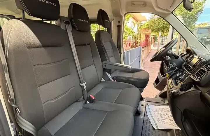 
								Fiat Ducato Panorama 9 Posti full									