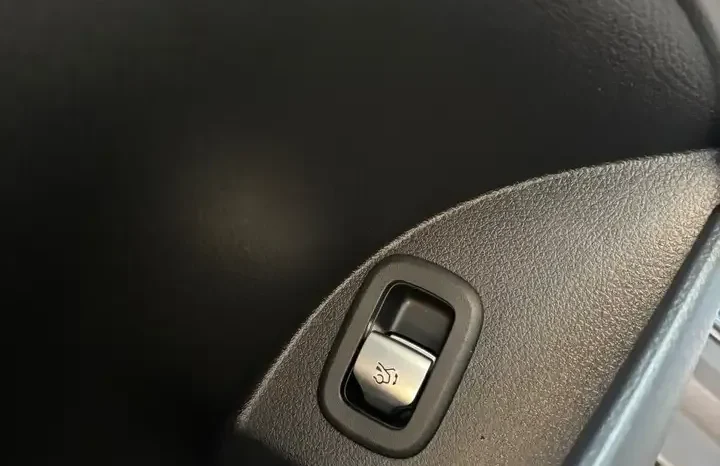 
								Mercedes-Benz GLC 300d AMG Line Premium Plus 4matic auto full									