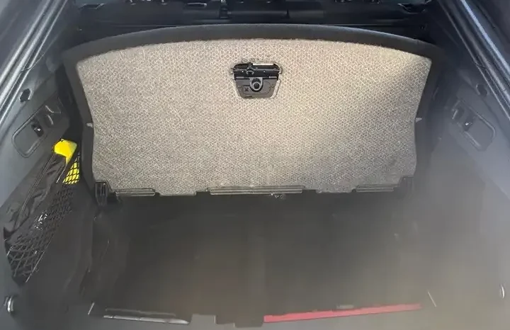 
								Mercedes-Benz GLC 300d AMG Line Premium Plus 4matic auto full									