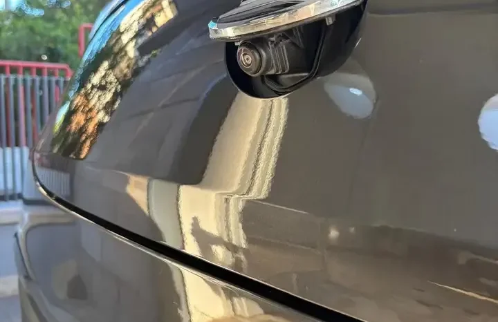 
								Mercedes-Benz GLC 300d AMG Line Premium Plus 4matic auto full									