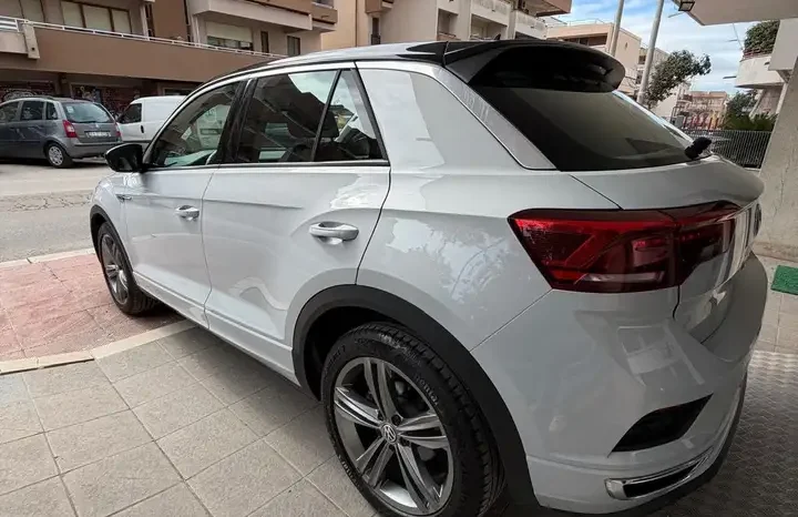 
								Volkswagen T Roc T Roc I 2017 2 0 Tdi Rline 4motion Dsg Diesel full									