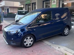
										Ford Transit Courier Benzina Blu Azzurro full									
