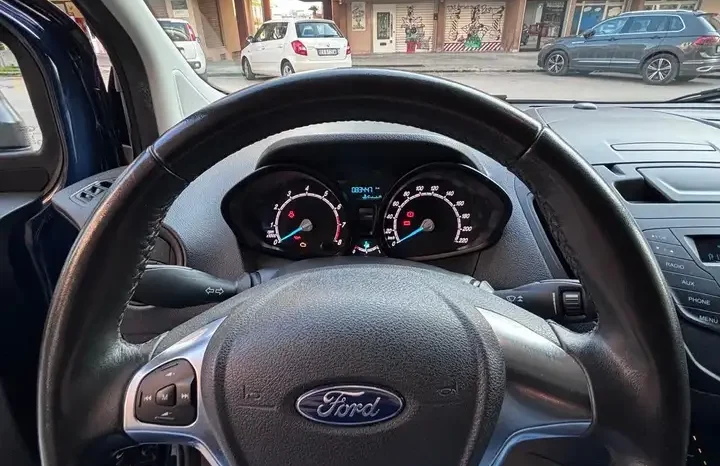 
								Ford Transit Courier Benzina Blu Azzurro full									