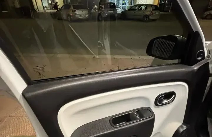 
								Renault Twingo Iii 2014 1 0 Sce Life Wave 69cv E6 Benzina full									