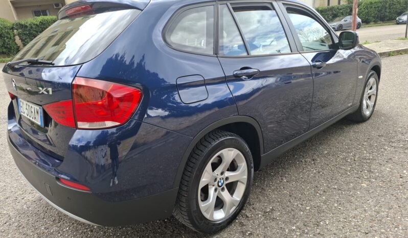 
								BMW X1 20d SDrive full									