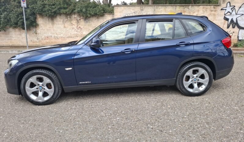 
								BMW X1 20d SDrive full									