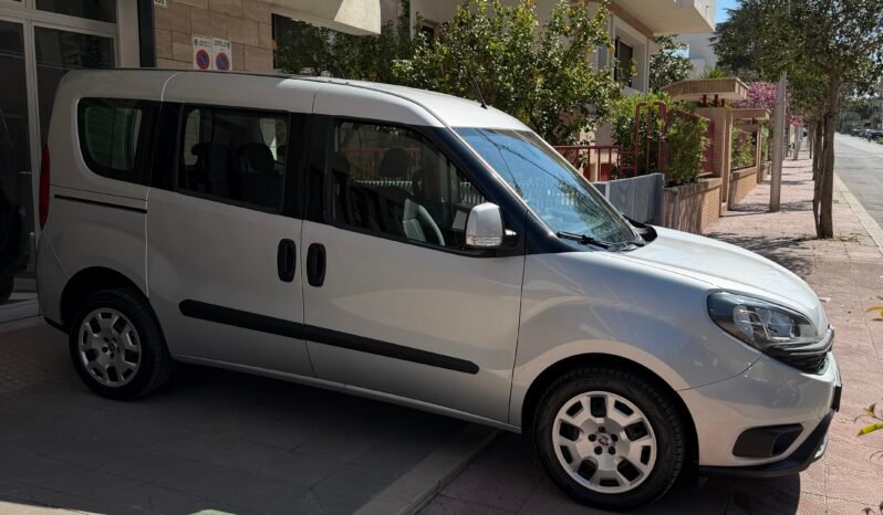 
								Fiat  Doblo 1.6 mjt 120 cv  Lounge full									