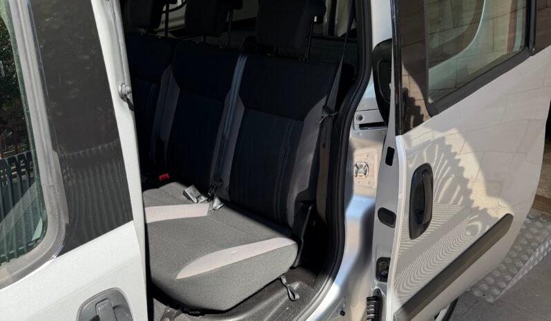 
								Fiat  Doblo 1.6 mjt 120 cv  Lounge full									