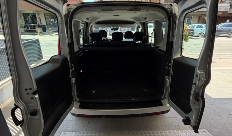
								Fiat  Doblo 1.6 mjt 120 cv  Lounge full									